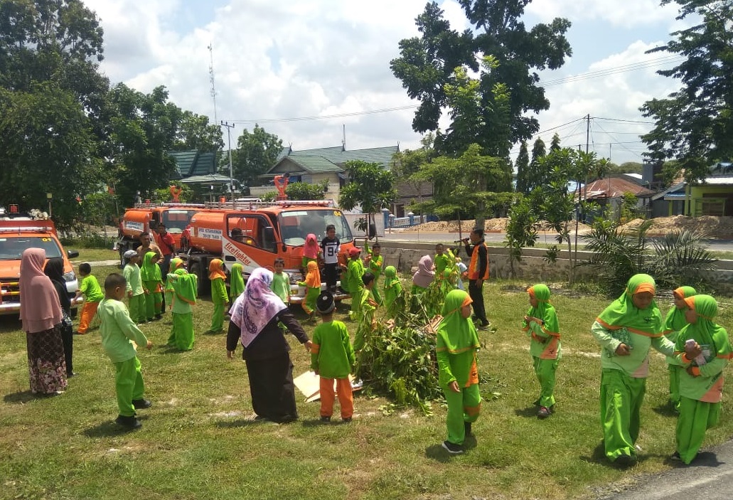 Siaga kebakaran sejak dini.