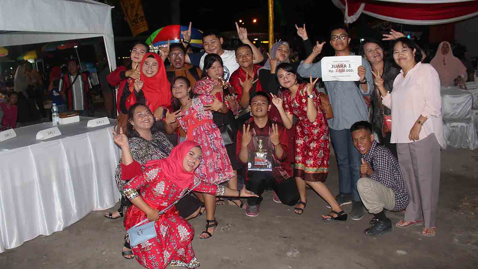 Tim Vocal Group SMA Negeri 1 Pangkalan Bun.