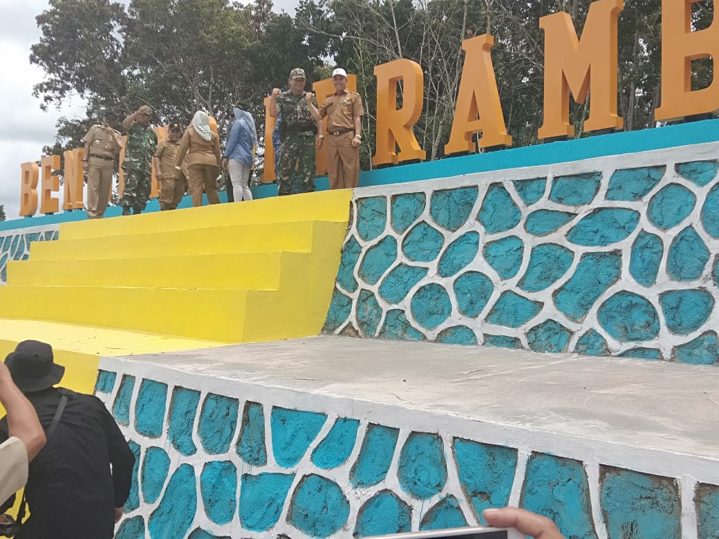 Bupati Kobar didampingi Forkopinda melakukan inpeksi Bendungan Berambai